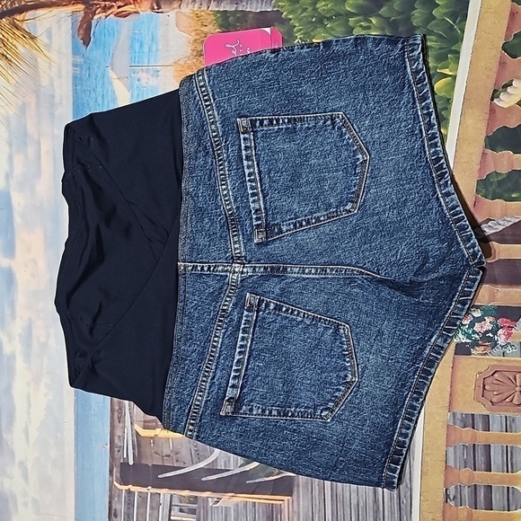 Isabel Maternity Crossover Panel Jean Shorts Size 2/26 NWT - Picture 9 of 9